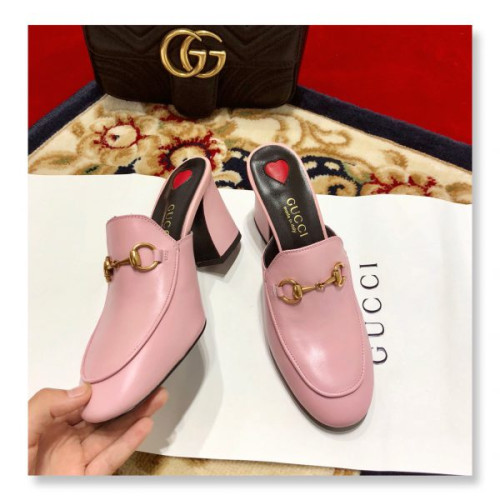 G*u*iu-slipper-20
